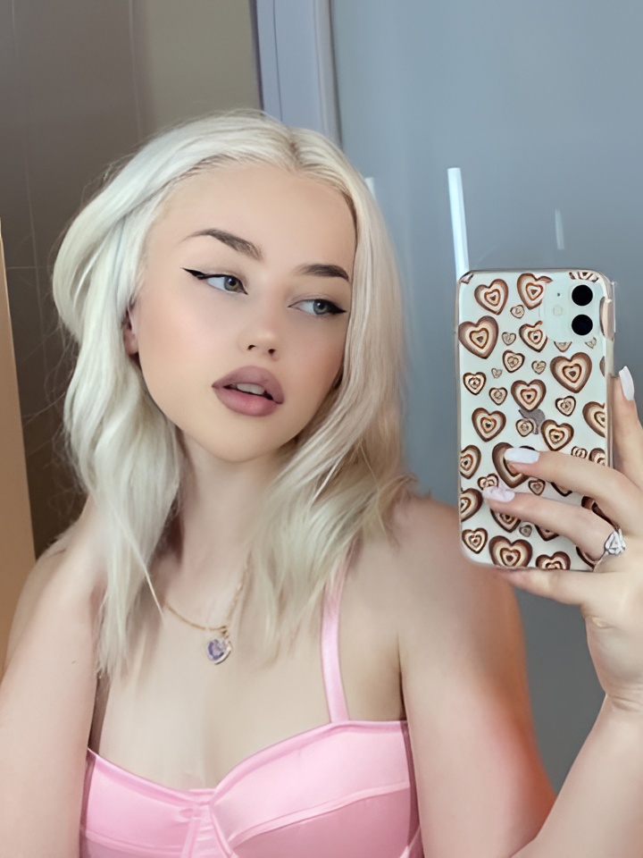 Нелли привлекальеная девушка из Сертолово цена от 2000 руб