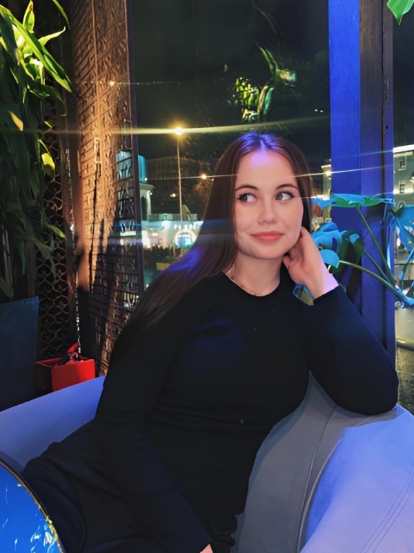 Софи привлекательная девушка из Сертолово цена от 10000 руб